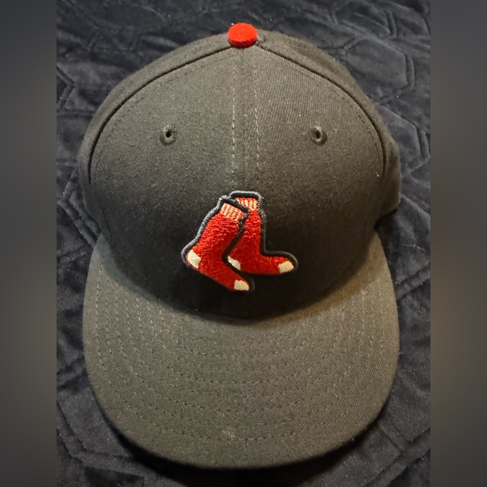 Boston Red Sox New Era 59FIFTY Fitted Cap On Field Cap Hat - Size 7 1/4